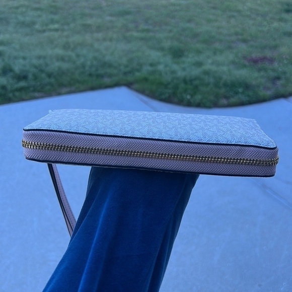 Michael Kors Jet Set Large Continental Wallet Wristlet MK Vanila Pink Blush - Picture 4 of 7